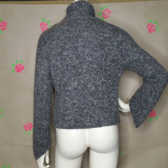 Mira Flores Designs 100% Alpaca Sweater Size Small - Picture 4 of 10